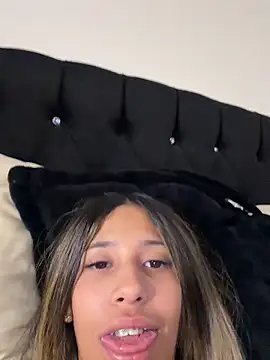 vicky bass  online show from 06-01-26, 03:07