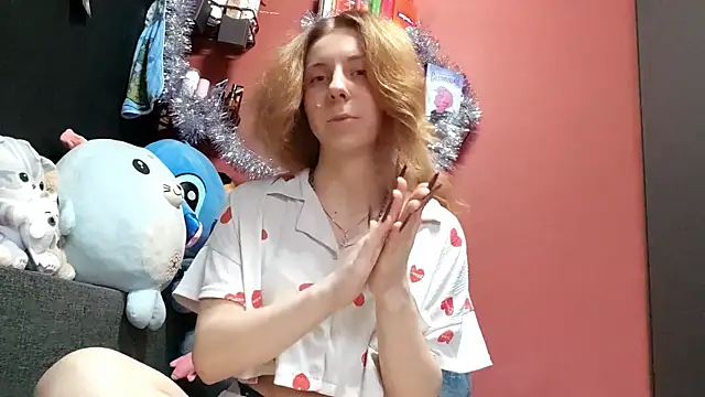 TiaraHenegan online show from 01-11-26, 07:26