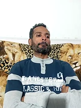Snapshot of moreno_alpha_br chatting on 06-28-26, 10:49 moreno alpha br online show from 06-28-26, 10:49