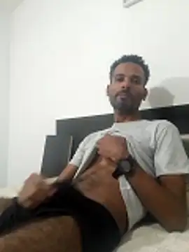 Snapshot of moreno_alpha_br chatting on 03-01-26, 01:05 moreno alpha br online show from 03-01-26, 01:05