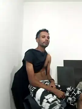 Snapshot of moreno_alpha_br chatting on 02-23-26, 12:01 moreno alpha br online show from 02-23-26, 12:01