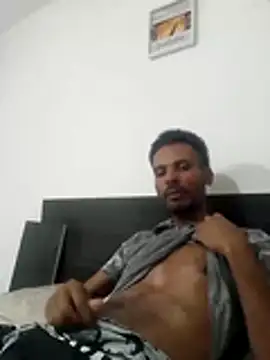 Snapshot of moreno_alpha_br chatting on 02-27-26, 02:45 moreno alpha br online show from 02-27-26, 02:45