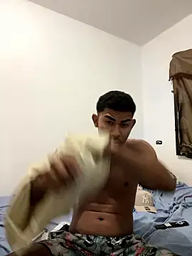 youngalexofficial online show from 01-08-26, 12:05