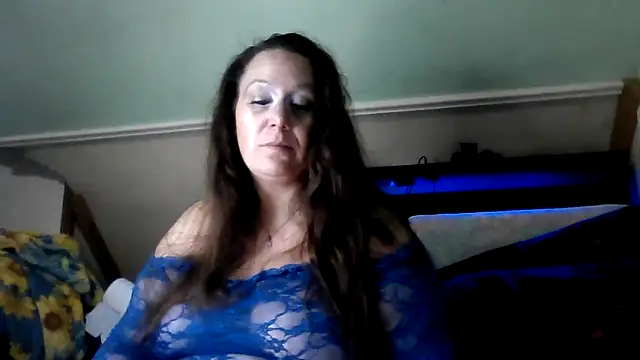 Snapshot of DallaStone chatting on 10-12-25, 12:17 DallaStone online show from 10-12-25, 12:17
