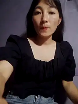 Snapshot of Asami_6868 chatting on 05-11-26, 02:45 Asami 6868 online show from 05-11-26, 02:45