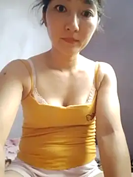 Snapshot of Asami_6868 chatting on 05-08-26, 04:49 Asami 6868 online show from 05-08-26, 04:49