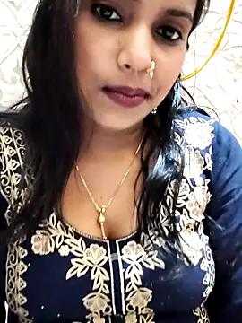 Snapshot of SA-K-SHI chatting on 02-05-26, 06:04 SA-K-SHI online show from 02-05-26, 06:04