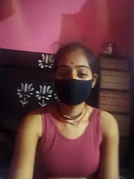 Snapshot of Hott_meenu chatting on 01-16-26, 04:44 Hott meenu online show from 01-16-26, 04:44