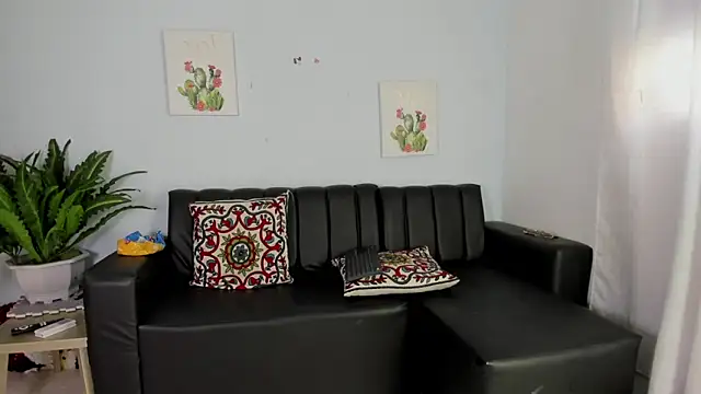 hazel slim online show from 01-15-26, 03:15