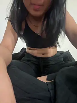 Snapshot of hina_001 chatting on 02-17-26, 02:03 hina 001 online show from 02-17-26, 02:03