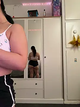 Marisa ass online show from 03-26-26, 09:07