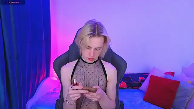lucidangelok1 online show from 04-24-26, 08:05
