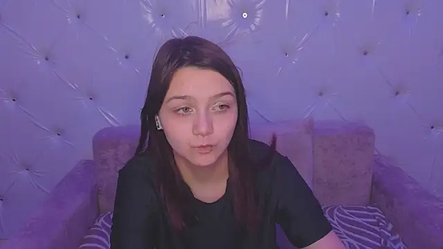Snapshot of xxxnaughtyfoxyxxx chatting on 04-30-26, 08:57 xxxnaughtyfoxyxxx online show from 04-30-26, 08:57
