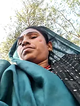 lodhi8080 online show from 03-09-26, 04:38