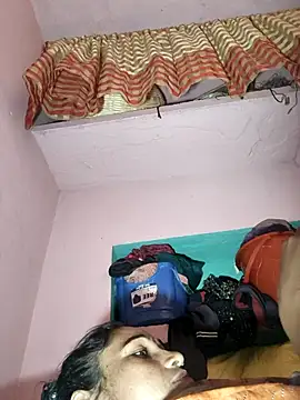 lodhi8080 online show from 04-15-26, 09:26