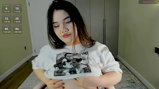 Snapshot of Aiko_mainee chatting on 01-14-26, 03:21 Aiko mainee online show from 01-14-26, 03:21