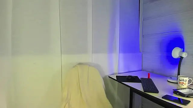 Sue blue online show from 03-06-26, 12:16