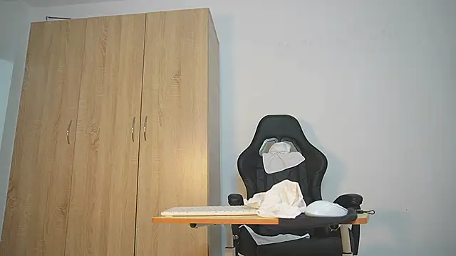 celestes777 online show from 03-11-26, 08:25