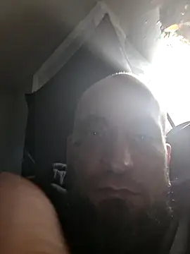 Snapshot of RealisedBooking chatting on 02-26-26, 11:54 RealisedBooking online show from 02-26-26, 11:54