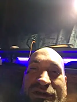 Snapshot of RealisedBooking chatting on 02-21-26, 10:17 RealisedBooking online show from 02-21-26, 10:17