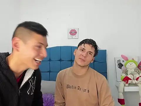 CoupleFire  online show from 01-09-26, 09:55