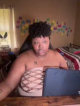 Snapshot of Chocolatebunnyxx96 chatting on 05-18-26, 06:56 Chocolatebunnyxx96 online show from 05-18-26, 06:56