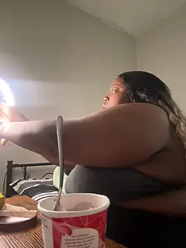 Chocolatebunnyxx96 online show from 03-15-26, 03:19