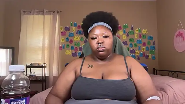 Chocolatebunnyxx96 online show from 07-14-26, 04:46