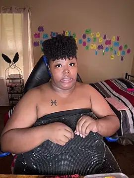 Snapshot of Chocolatebunnyxx96 chatting on 05-16-26, 04:06 Chocolatebunnyxx96 online show from 05-16-26, 04:06