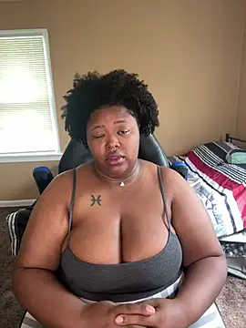 Snapshot of Chocolatebunnyxx96 chatting on 05-05-26, 02:53 Chocolatebunnyxx96 online show from 05-05-26, 02:53
