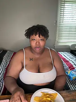 Snapshot of Chocolatebunnyxx96 chatting on 05-01-26, 05:29 Chocolatebunnyxx96 online show from 05-01-26, 05:29