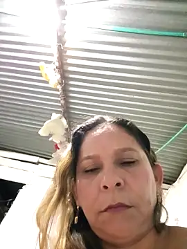 chiquitahot  online show from 03-26-26, 06:44