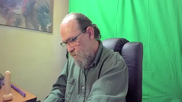 Uncle Hottie online show from 04-15-26, 04:55