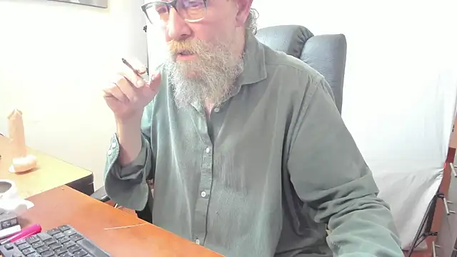 Uncle Hottie online show from 02-15-26, 07:57