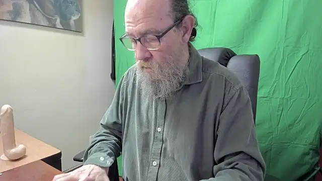 Uncle Hottie online show from 03-12-26, 04:11
