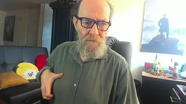 Uncle Hottie online show from 06-01-26, 03:55