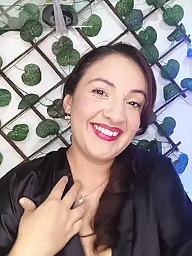 Evaa Angelina online show from 01-17-26, 05:00