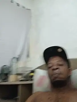 Negaomalinha1 online show from 05-28-26, 04:46