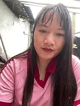 Snapshot of Suni-ii chatting on 05-18-26, 12:33 Suni-ii online show from 05-18-26, 12:33