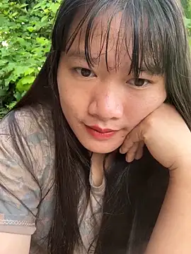 Snapshot of Suni-ii chatting on 04-20-26, 12:46 Suni-ii online show from 04-20-26, 12:46