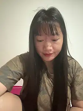 Snapshot of Suni-ii chatting on 05-23-26, 11:15 Suni-ii online show from 05-23-26, 11:15