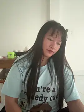Snapshot of Suni-ii chatting on 05-22-26, 11:30 Suni-ii online show from 05-22-26, 11:30