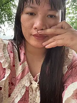 Snapshot of Suni-ii chatting on 05-19-26, 01:56 Suni-ii online show from 05-19-26, 01:56