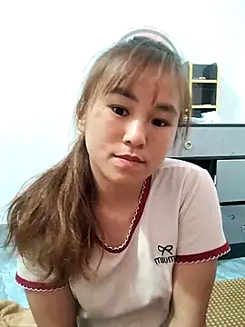 Sexy-girl123 online show from 03-31-26, 12:23