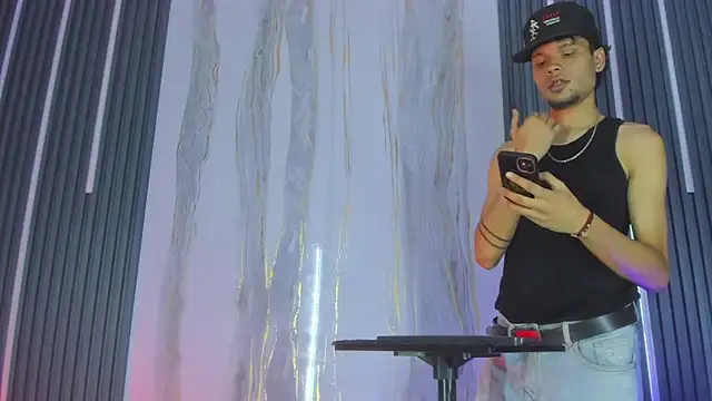 Lucas hot 20 online show from 02-20-26, 06:26