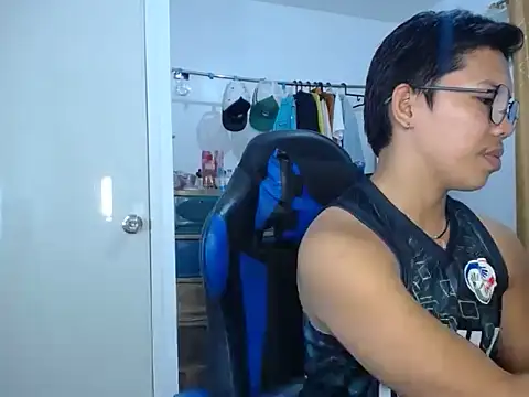 holly oreo online show from 06-14-26, 11:00