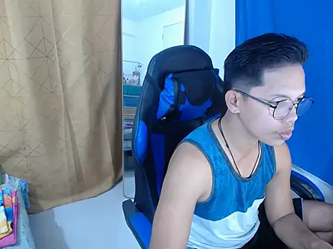 holly oreo online show from 07-12-26, 02:40