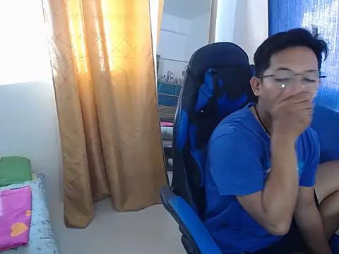 holly oreo online show from 07-22-26, 05:09