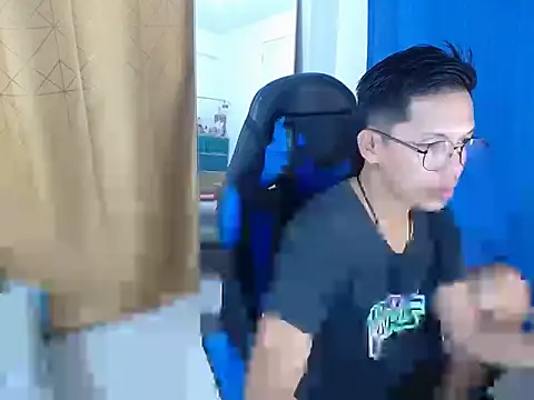 holly oreo online show from 07-13-26, 11:42
