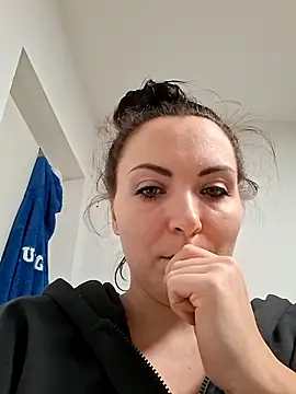 InkedCurly L online show from 02-11-26, 06:08